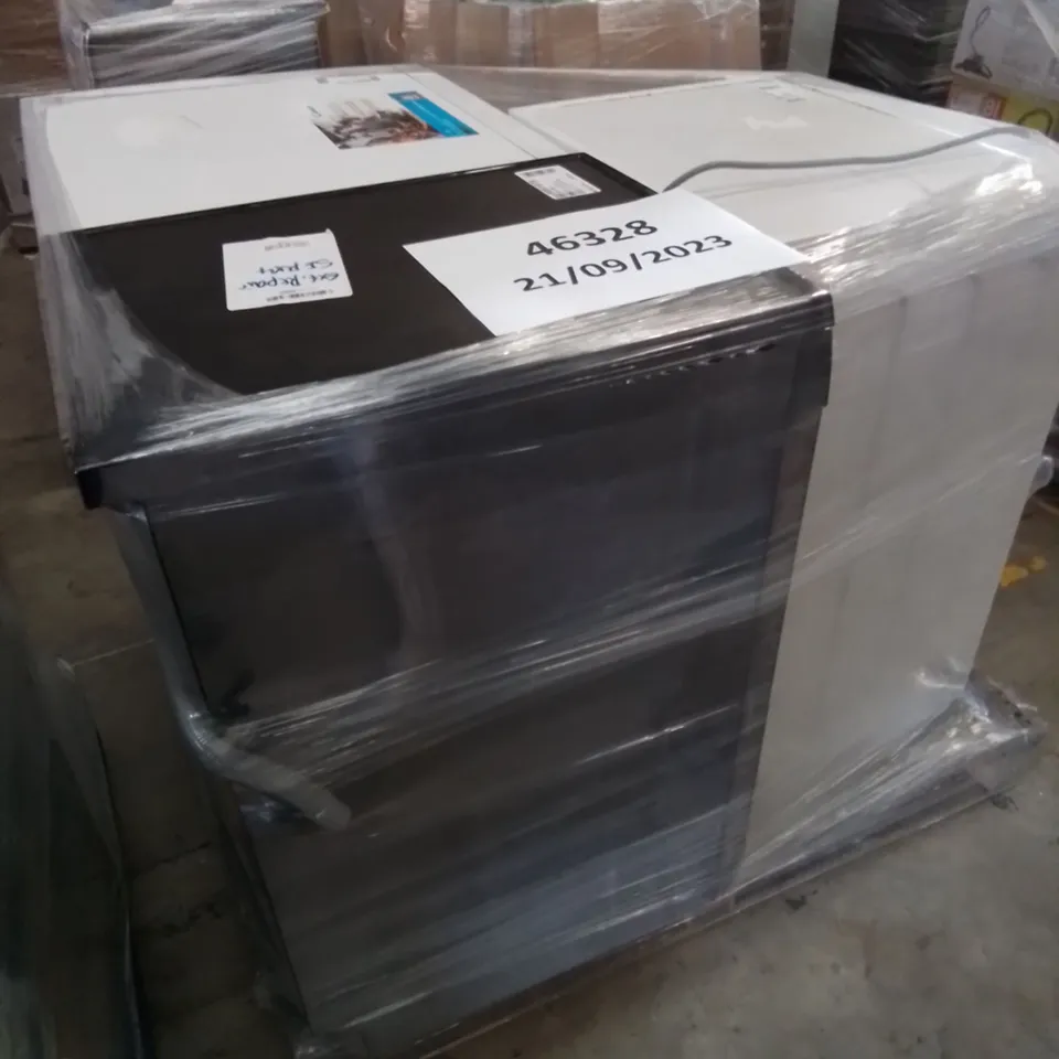 PALLET TO CONTAIN APPROXIMATELY  ASSORTED ELECTRONIC GOODS & PRODUCTS. INCLUDES