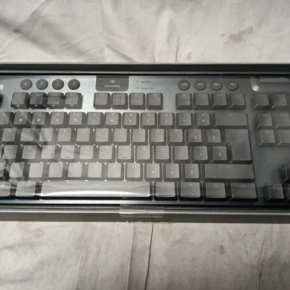BOXED LOGITECH G915 TKL KEYBOARD - US LAYOUT 