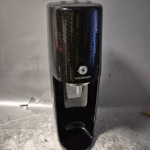 SODASTREAM SPARKLING WATER MAKER
