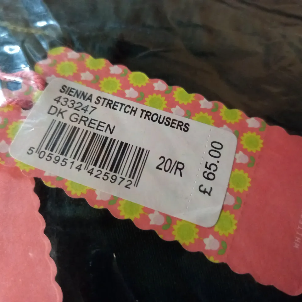 BAGGED WHITE STUFF SIENNA STRETCH TROUSERS IN DARK GREEN - 20/R