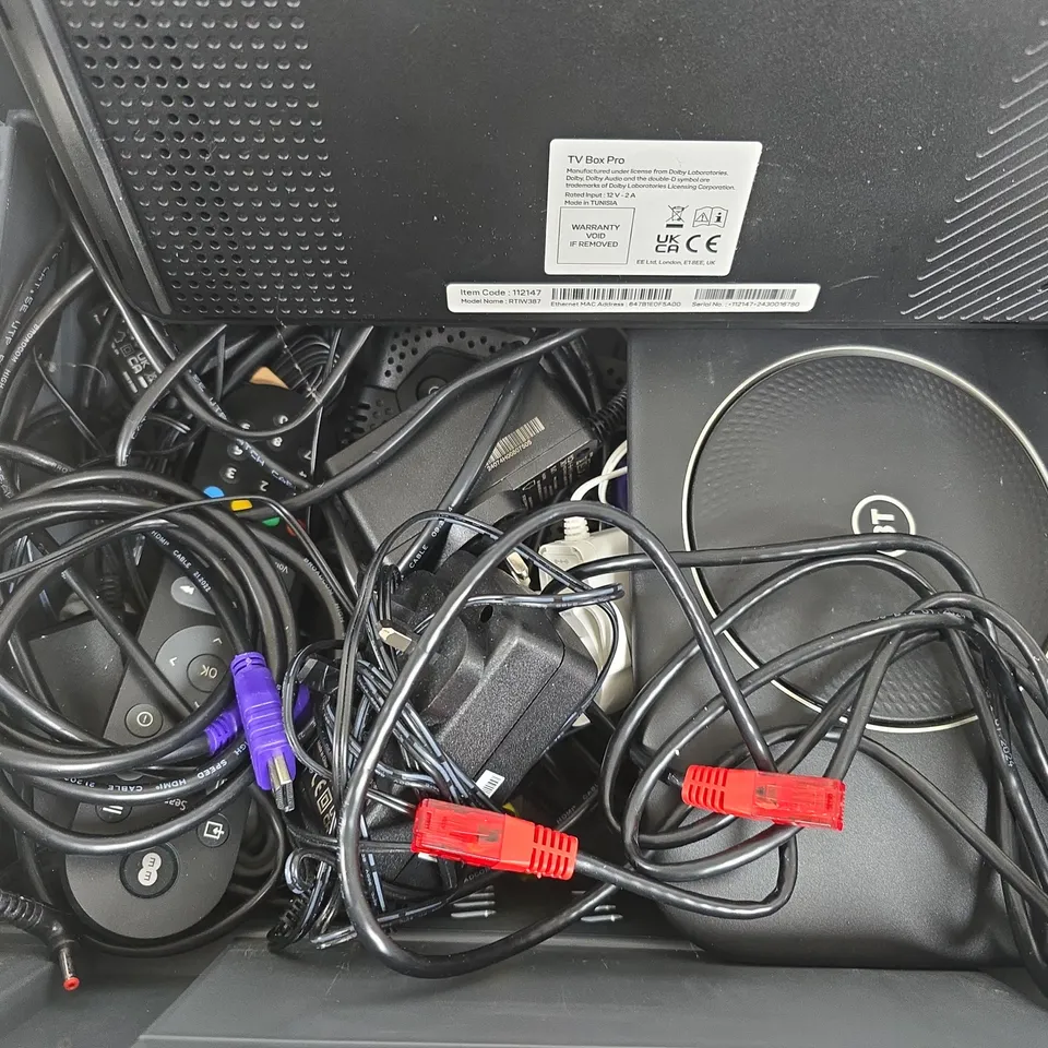 APPROXIMATELY 12 ASSORTED HOUSEHOLD ITEMS TO INCLUDE ROUTERS, CABLES, REMOTES, ETC