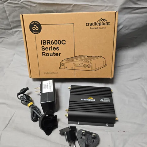 BOXED CRADLEPOINT IBR600C SERIES ROUTER