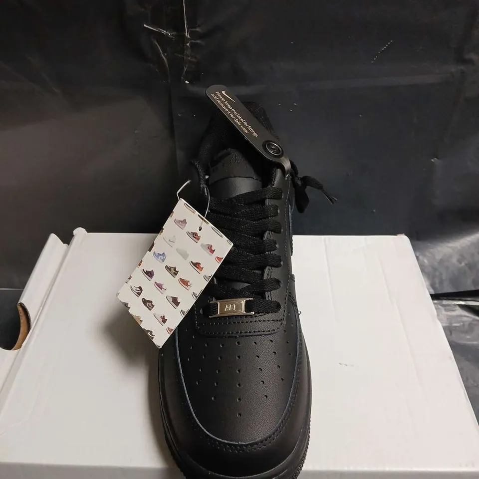 BOXED PAIR OF NIKE AIR BLACK LEATHER SNEAKER – MEN'S - UK SIZE 8.5