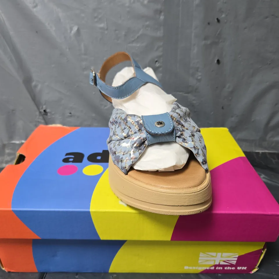 BOXED PAIR OF ADESSO OPEN TOE SANDALS IN BLUE SIZE UK 6