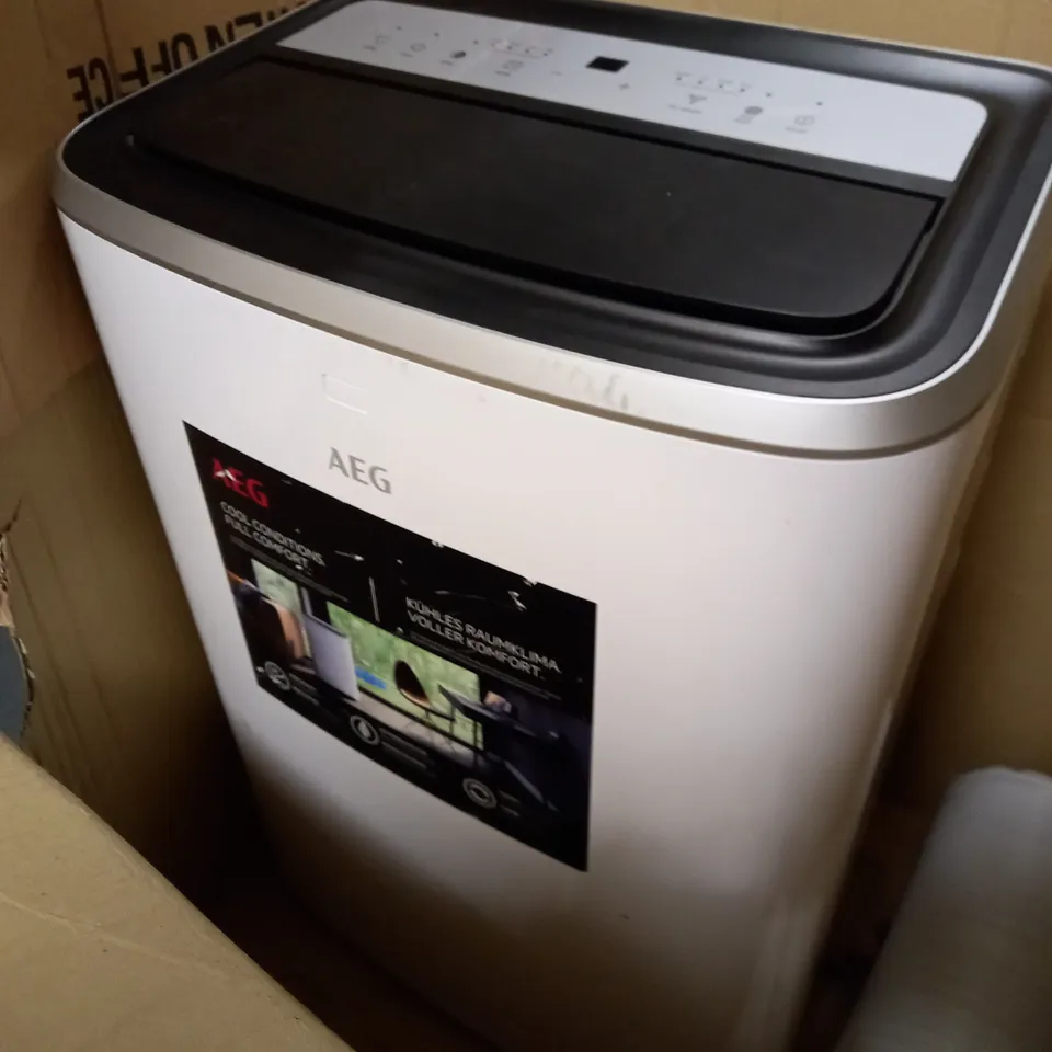 AEG HUMIDIFIER COLLECTION ONLY 