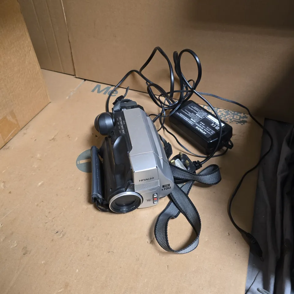 BOX OF APPROXIMATELY 3 ELECTRICAL ITEMS INCLUDING SONY HANDYCAM AND HITACHI CAMCORDER 
