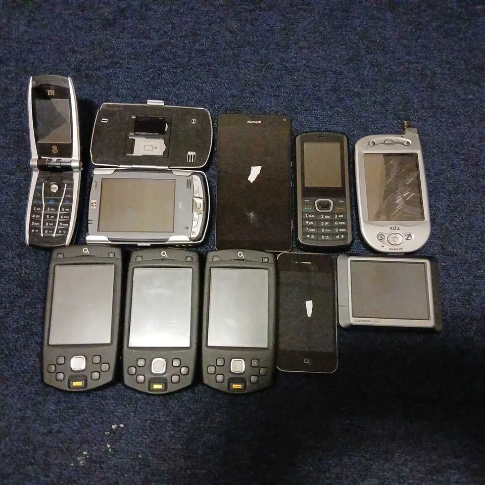 APPROXIMATELY 10 ASSORTED ELECTRICAL DEVICES TO INCLUDE;