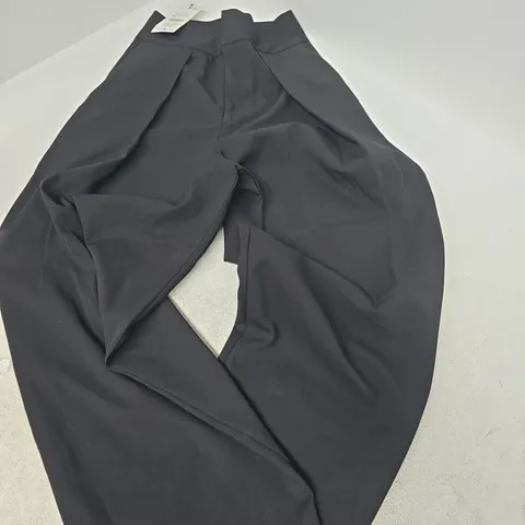 Black trousers – XS