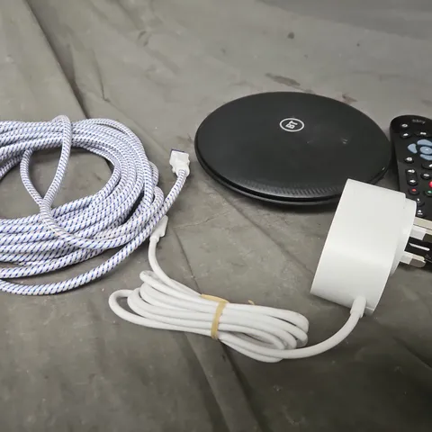 APPROXIMATELY 10 ASSORTED ELECTRICAL PRODUCTS TO INCLUDE ROUTER, POWER SUPPLIES, REPLACEMENT REMOTES ETC 