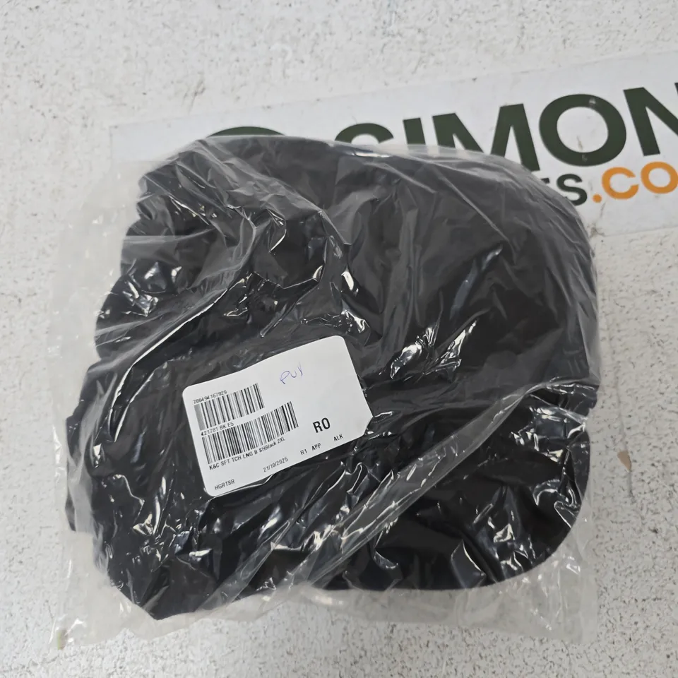 BOX OF APPROXIMATELY 30 ASSORTED CLOTHING ITEMS TO INCLUDE: K&C BLACK BLOUSE 