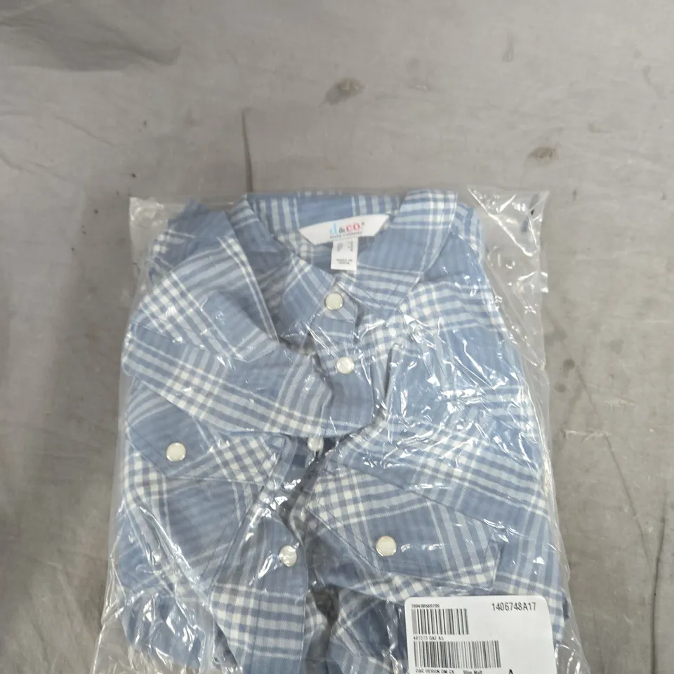 BOX OF APPROXIMATELY 20 ASSORTED ITEMS TO INCLUDE: FLANNEL SHIRT AND SLINGSHOT BAG