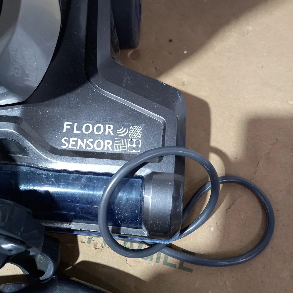 HOOVER H-UPRIGHT 500 VACUUM CLEANER