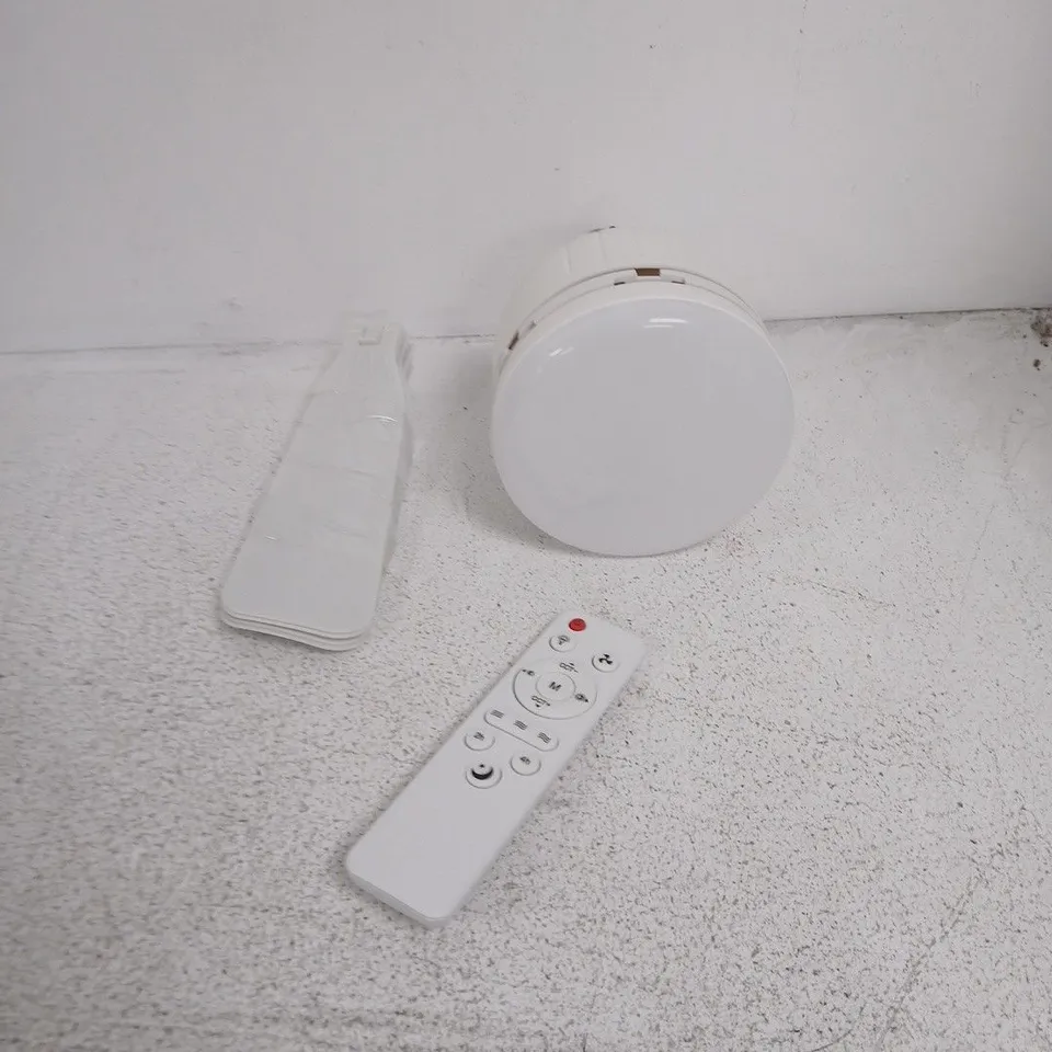 ROUND LED CEILING LIGHT/FAN WITH REMOTE CONTROL