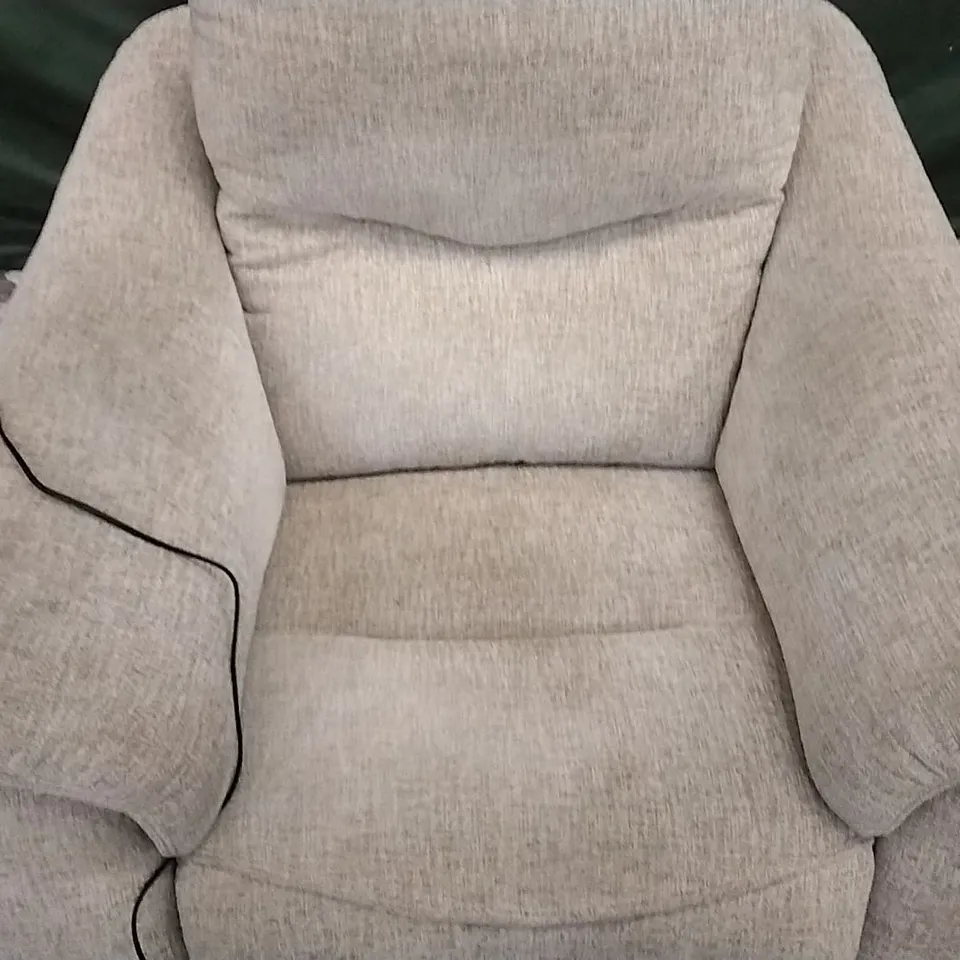 QUALITY BRITISH DESIGNED & MANUFACTURED G PLAN BEIGE FABRIC ELECTRIC RECLINING ARMCHAIR 