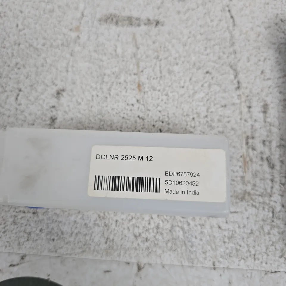 PRAMET DCLNR 2525 M 12 TURNING INSERT IN PLASTIC CASE (MADE IN INDIA)