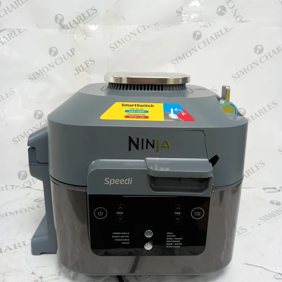 BOXED OUTLET NINJA SPEEDI 10 IN 1 5.7L RAPID-COOKER & AIR FRYER