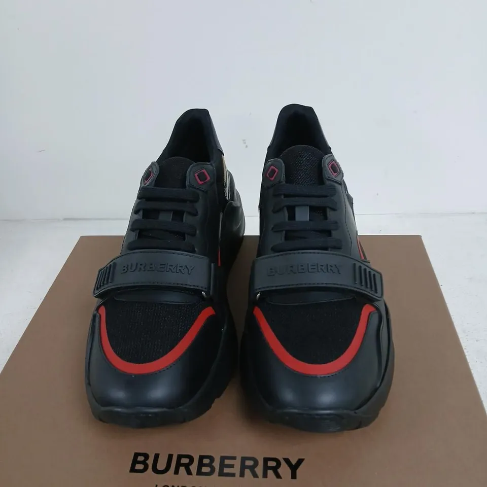 BURBERRY LOW TOP SNEAKER – BLACK, UK 10 (EUR 44)