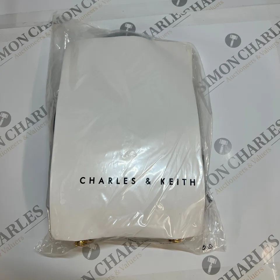 CHARLES & KEITH MERIAH CROC-EMBOSSED TOP HANDLE BAG IN BLACK SIZE S