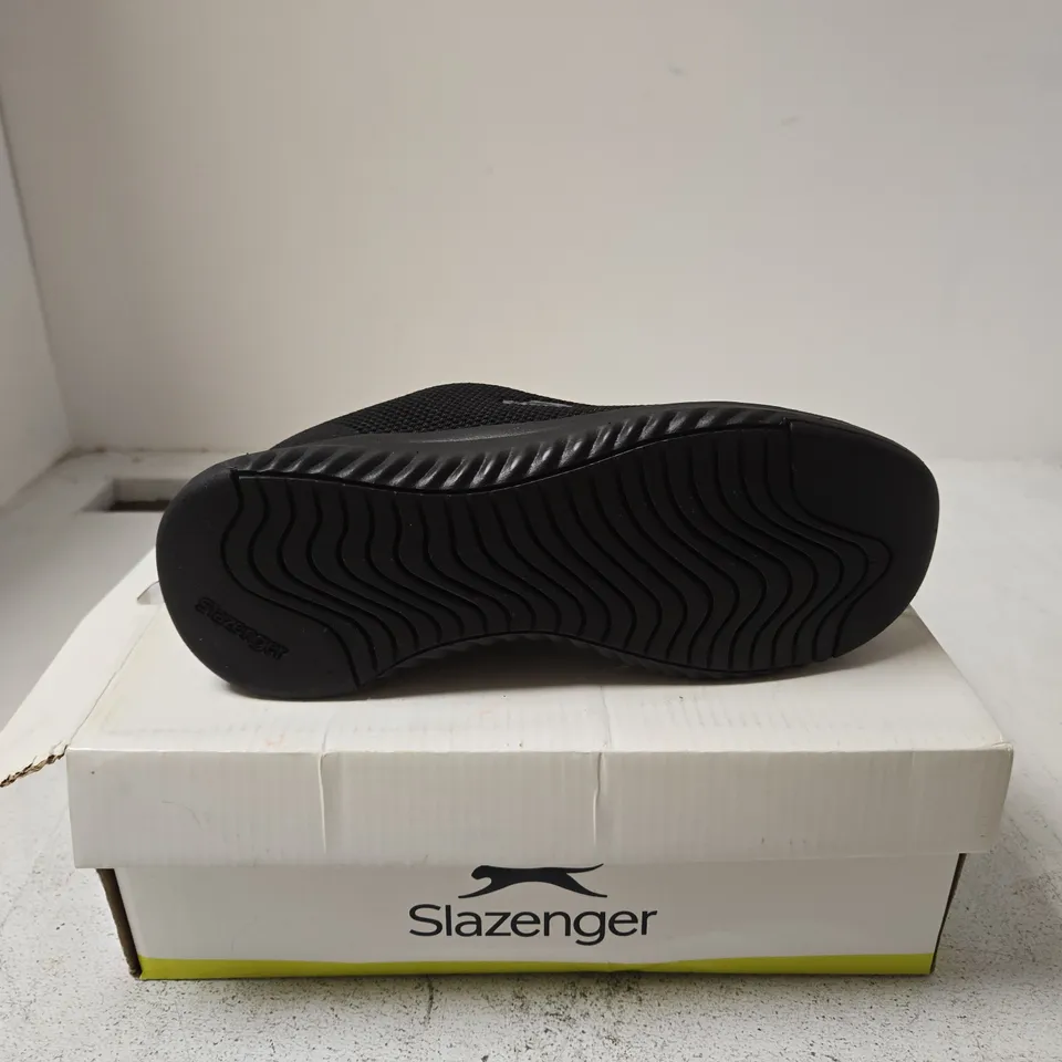 SLAZENGER MEMORY FOAM TRAINERS - KIDS, BLACK, UK 5