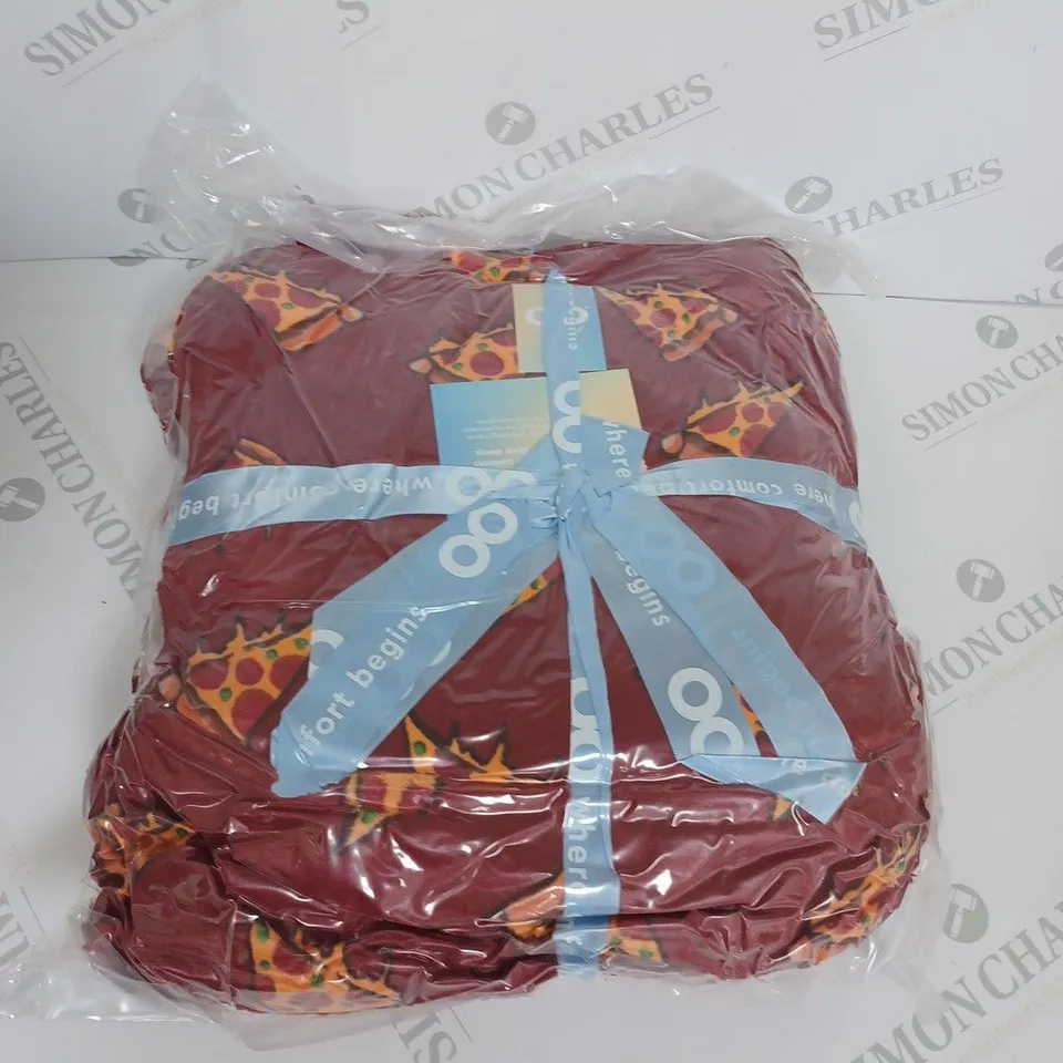 OODIE OVERSIZED WEARABLE BLANKET - SIZE NOT SPECIFIED - PIZZA PATTERN