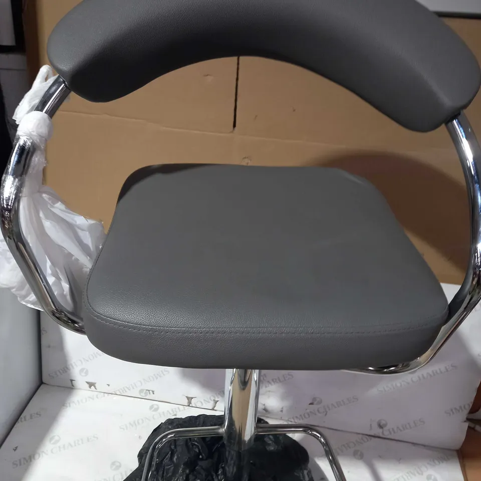 NEW TEXAS BAR STOOL IN GREY - COLLECTION ONLY RRP £109