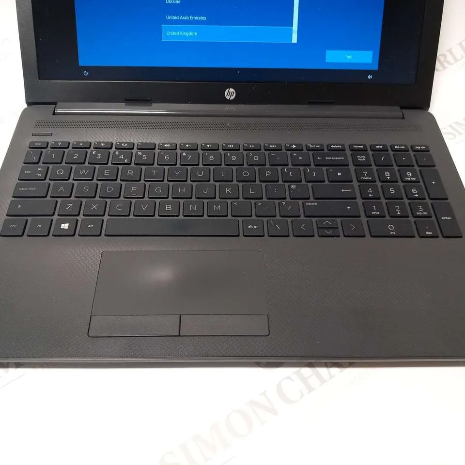 HP AMOATHLOIV SILVER 3050W 4GB RAM 128GB SSD