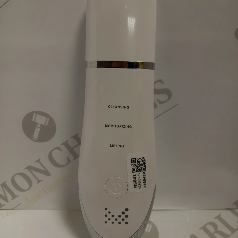 MAGNITONE LONDON MSU01 SCRUB UP PORE SCRUBBER
