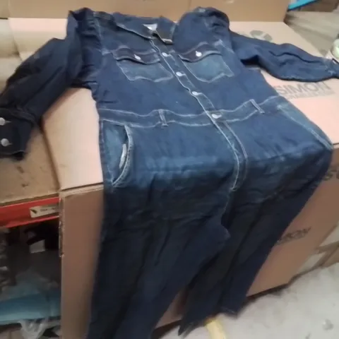 BOXED BRAND NEW APPROXIMATELY 6 JD WILLIAMS DENIM JUMPSUIT INDIGO SIZE 26