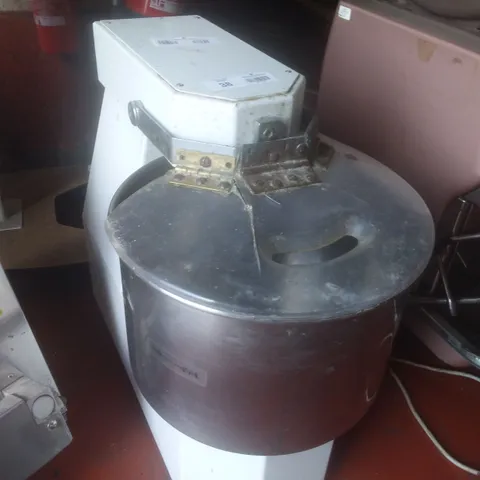 CATER BAKE COUNTER TOP MIXER