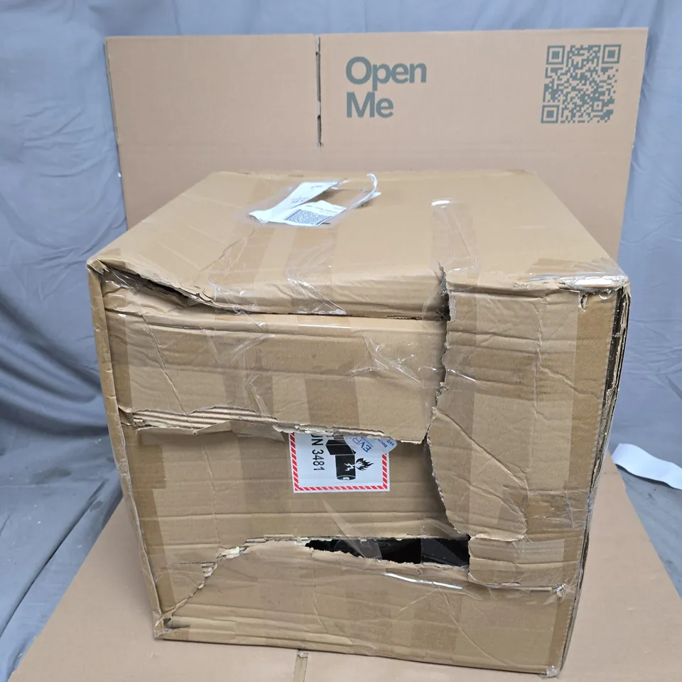 GARDEN STORIES OUTDOOR SOLAR LEAF PATTERN ROUND LANTERN 