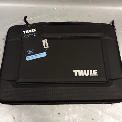 THULE GAUNTLET 3.0 SLEEVE FOR 15" MACBOOK PRO RETINA