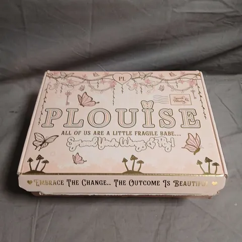 P. LOUISE BEAUTY GIFT SET 