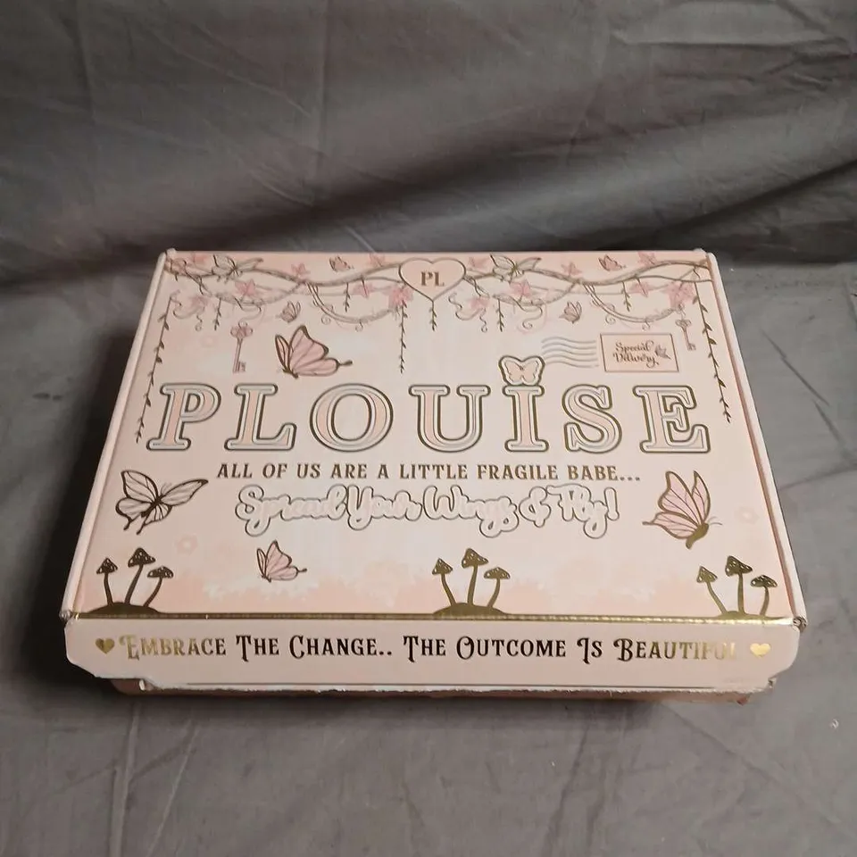 P. LOUISE BEAUTY GIFT SET 
