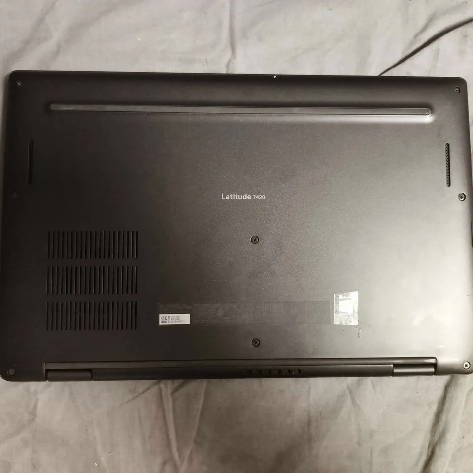 DELL LATITUDE 7420 LAPTOP – INTEL CORE I5, 14IN