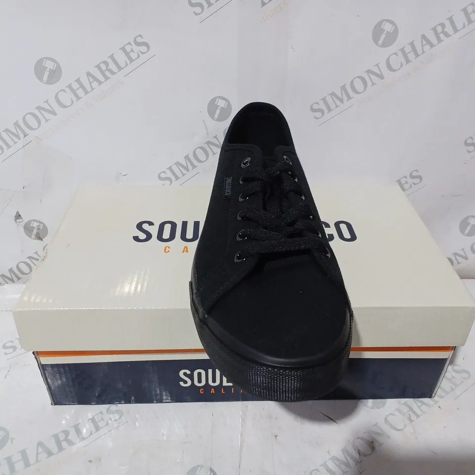 BOXED SOULCAL AND CO SUNRISE LACE SN00 SIZE 9