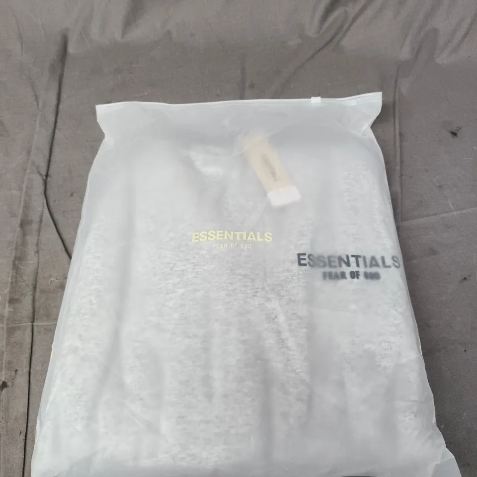 BAGGED ESSENTIALS FEAR OF GOD CASUAL HOODIE - SIZE M