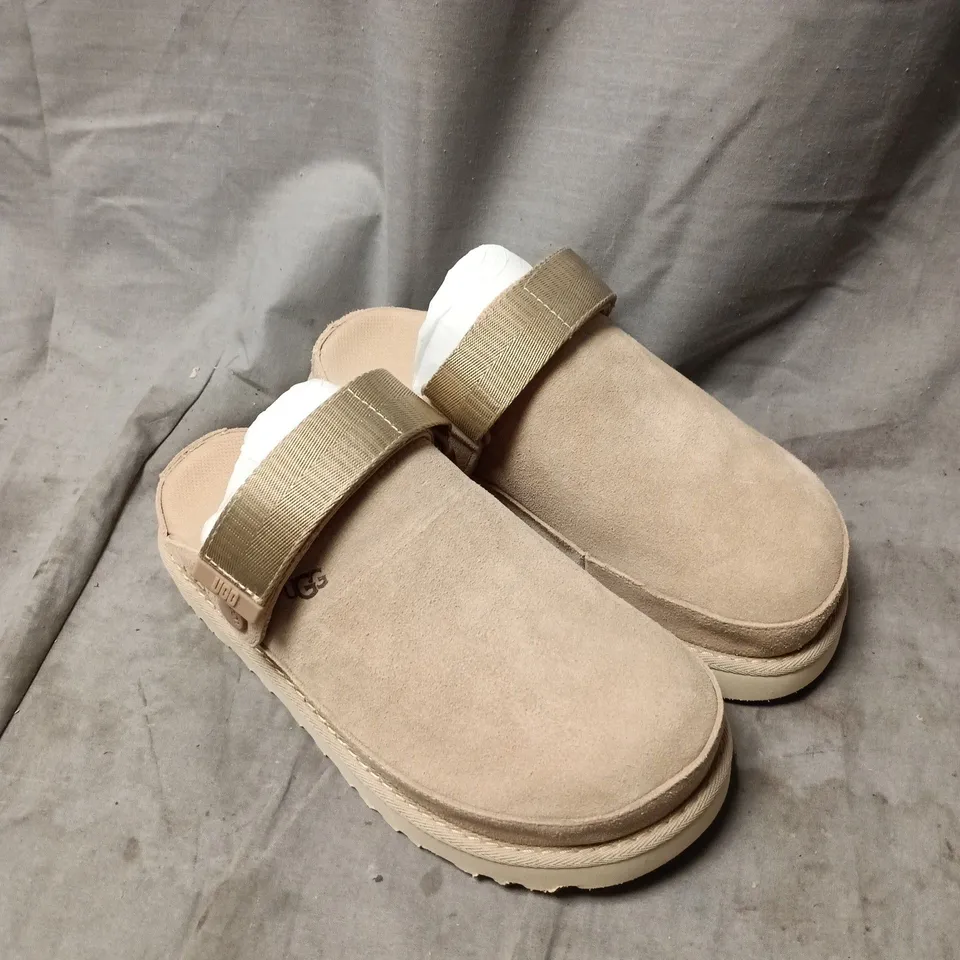 UGG TAN SUEDE SLIDE SANDALS – SLIP-ON SIZE 3