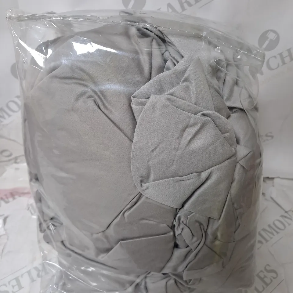 NORTHERN NIGHTS 100% COTTON EASY CARE SET OF 2 FITTED SHEETS UNKNOW SIZE - GREY