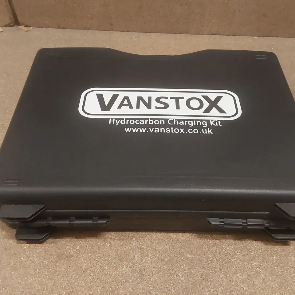 VANSTOX HYDROCARBON CHARGING KIT