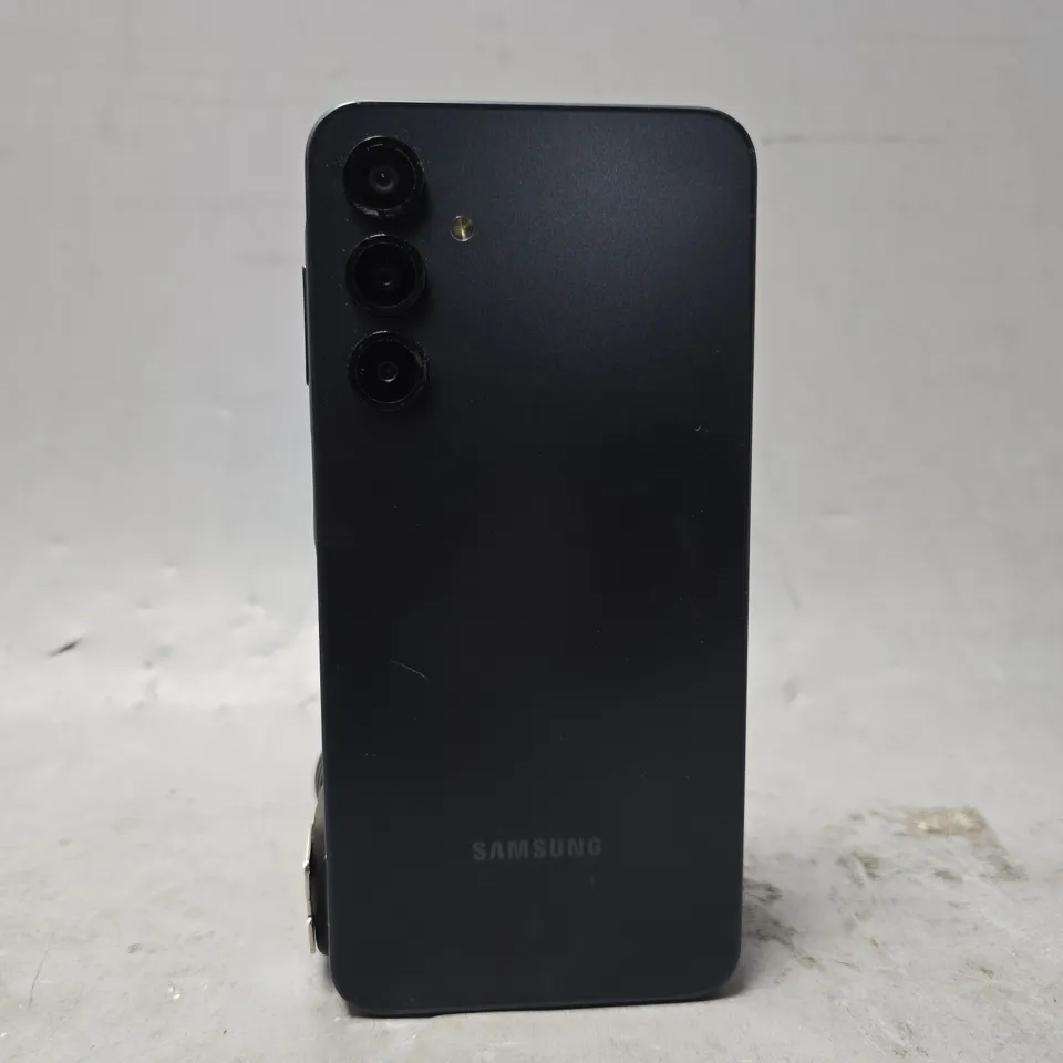 SAMSUNG GALAXY A16 