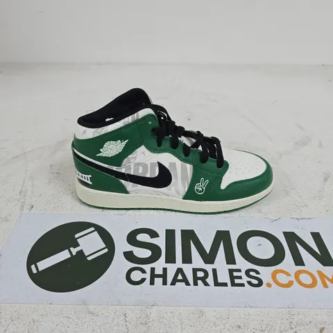 UNBOXED PAIR OF NIKE JORDAN 1 MID SE TRAINERS IN GREEN - US 6.5Y