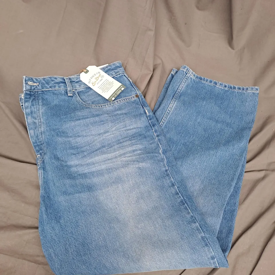 FATFACE UK SUTTON STRAIGHT JEAN IN LIGHT WASH SIZE 20 S