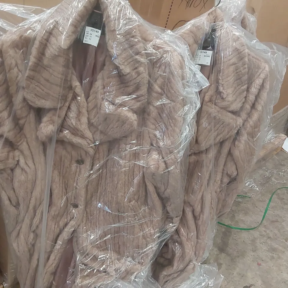 PALLET CONTAINING APPROXIMATELY 50x BRAND NEW JD WILLIAMS FAUX FUR COATS