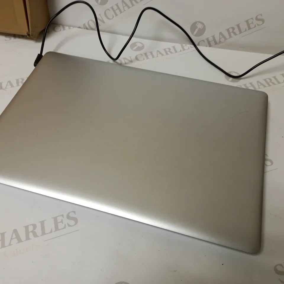 UNBRANDED LAPTOP APPROX. 15" SCREEN, SILVER 