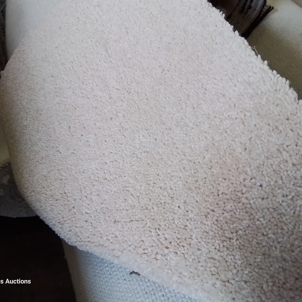 ROLL OF QUALITY DIMENSIONS CARPET APPROXIMATELY 5M × 4.12M