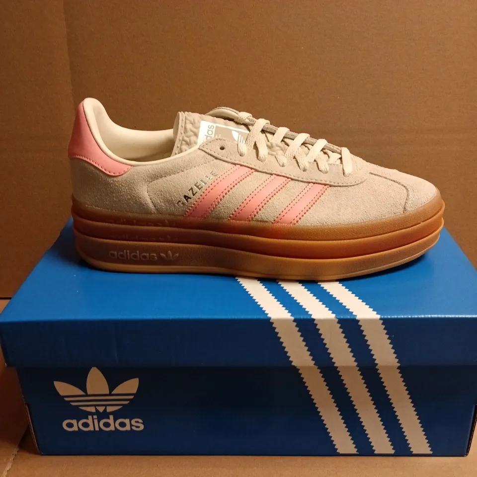 BOXED PAIR OF ADIDAS GAZELLE BOLD J SNEAKERS – BEIGE SUEDE WITH PINK STRIPES, UK 6