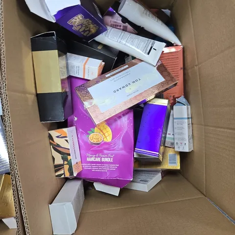 BOX OF APPROXIMATELY 20 ASSORTED BEAUTY ITEMS TO INCLUDE: MAISON DE PARIS BLANC EDITION PARFUM