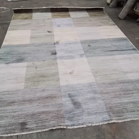 QUALITY DESIGNER AREA RUG - APPROXIMATELY 300X200CM