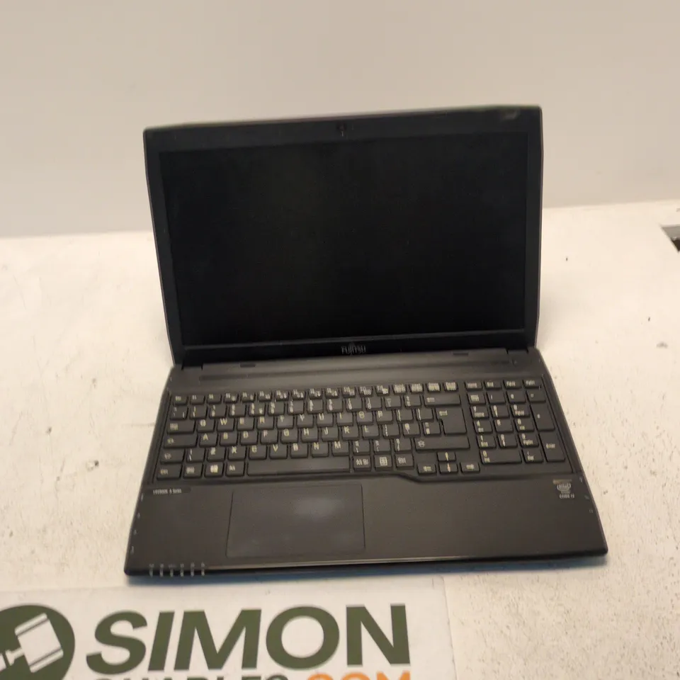 FUJITSU LIFEBOOK A544 LAPTOP