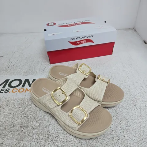 SKECHERS ARCH FIT SANDALS – BEIGE, WITH BOX (WOMEN'S) UK6